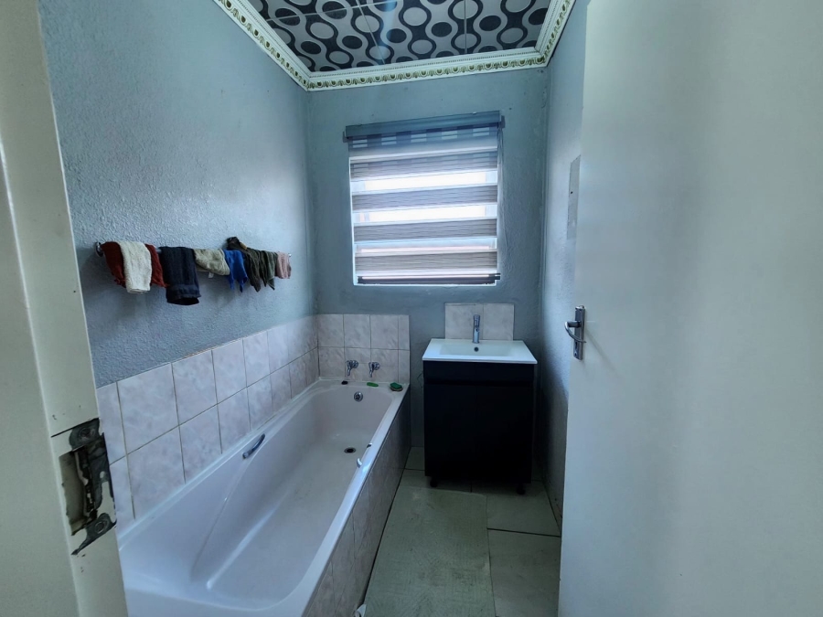 3 Bedroom Property for Sale in Tlhabane West North West